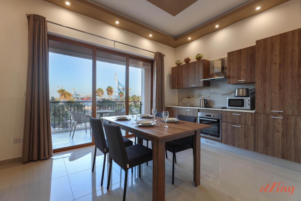 Luxurious Duplex Seafront Apt W Amazing Sea Views Бірзеббуджа Екстер'єр фото